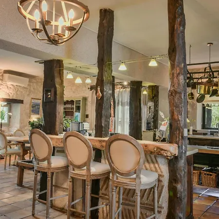 Nyaraló Les Roches De