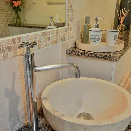 Les Roches De Nyaraló Roquecor