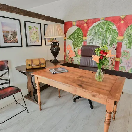 Les Roches De Nyaraló *