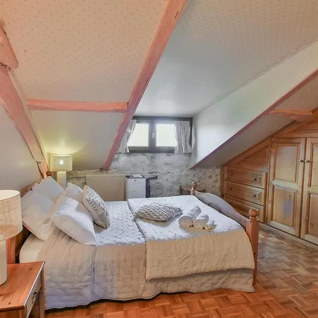 Les Roches De * Roquecor