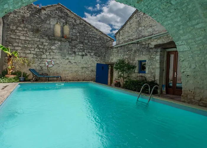 Les Roches De Dom wakacyjny *