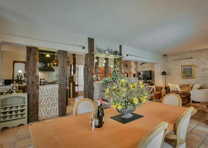 Les Roches De * Roquecor